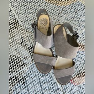 NBW Vince Camuto low sandal